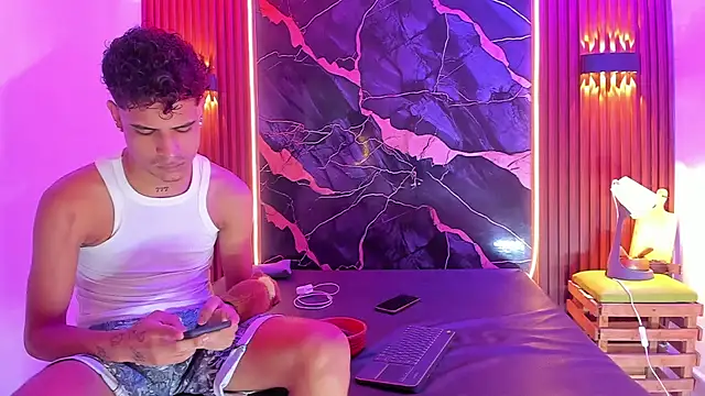 Snapshot of Lucky_boys__X chatting on 10-20-25, 12:05 Lucky boys X online show from 10-20-25, 12:05