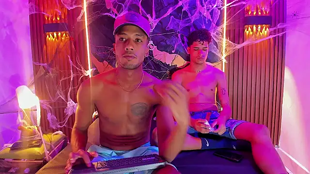 Snapshot of Lucky_boys__X chatting on 11-01-25, 12:07 Lucky boys X online show from 11-01-25, 12:07