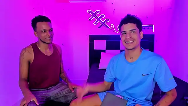 Snapshot of Lucky_boys__X chatting on 11-03-25, 12:28 Lucky boys X online show from 11-03-25, 12:28