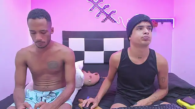 Snapshot of Lucky_boys__X chatting on 01-13-26, 04:56 Lucky boys X online show from 01-13-26, 04:56