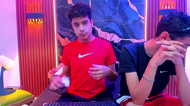 Snapshot of Lucky_boys__X chatting on 02-28-26, 07:15 Lucky boys X online show from 02-28-26, 07:15