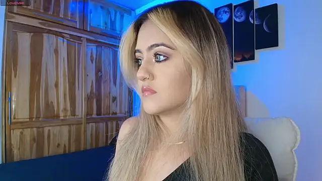 MaryMoon  online show from 10-12-25, 07:13