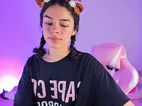 maddy parker   online show from 11-12-25, 09:03