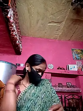 Snapshot of Suman_ji1 chatting on 11-08-25, 04:45 Suman ji1 online show from 11-08-25, 04:45