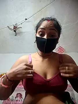 Snapshot of Suman_ji1 chatting on 11-24-25, 10:37 Suman ji1 online show from 11-24-25, 10:37