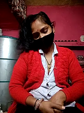 Snapshot of Suman_ji1 chatting on 12-13-25, 10:37 Suman ji1 online show from 12-13-25, 10:37