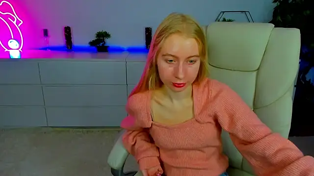 Alina Blonde online show from 10-12-25, 05:39