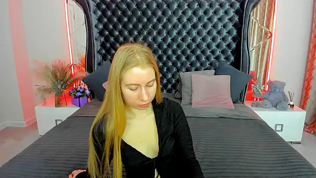 Alina Blonde online show from 04-25-26, 05:54