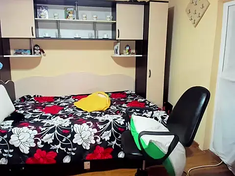 Soffy Skye online show from 03-12-26, 05:57