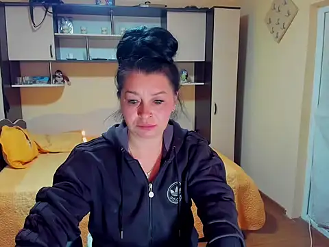 Soffy Skye online show from 04-28-26, 05:01