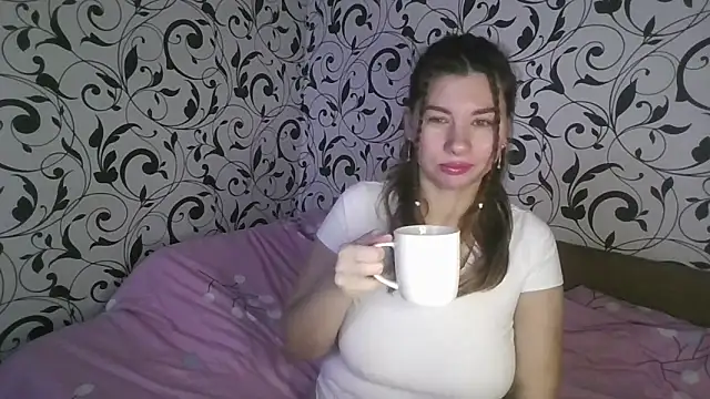 YourEmilie online show from 12-23-25, 09:29