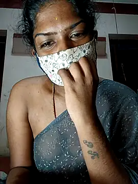 Snapshot of Tamil_Kavitha chatting on 10-27-25, 08:24 Tamil Kavitha online show from 10-27-25, 08:24