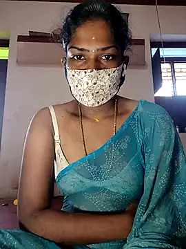 Snapshot of Tamil_Kavitha chatting on 10-30-25, 06:48 Tamil Kavitha online show from 10-30-25, 06:48