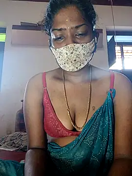 Snapshot of Tamil_Kavitha chatting on 11-01-25, 05:20 Tamil Kavitha online show from 11-01-25, 05:20