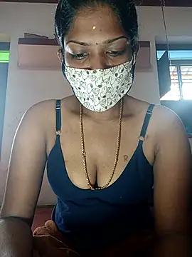 Snapshot of Tamil_Kavitha chatting on 11-12-25, 05:19 Tamil Kavitha online show from 11-12-25, 05:19