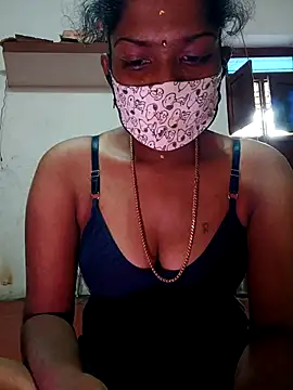 Snapshot of Tamil_Kavitha chatting on 11-30-25, 04:16 Tamil Kavitha online show from 11-30-25, 04:16