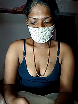 Snapshot of Tamil_Kavitha chatting on 11-30-25, 04:22 Tamil Kavitha online show from 11-30-25, 04:22