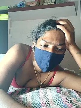 Snapshot of Tamil_Kavitha chatting on 02-20-26, 06:37 Tamil Kavitha online show from 02-20-26, 06:37