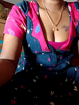 Snapshot of Tamil_Kavitha chatting on 03-02-26, 04:58 Tamil Kavitha online show from 03-02-26, 04:58