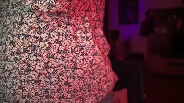 BikiHellena online show from 10-28-25, 01:09