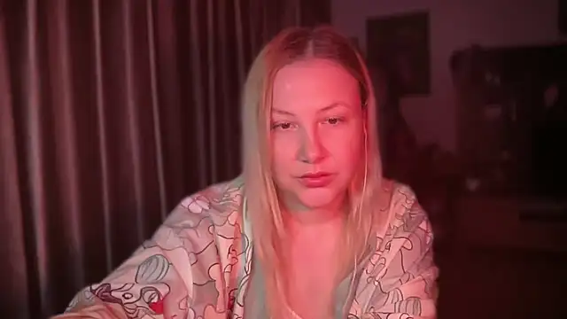 BikiHellena online show from 06-12-26, 04:44