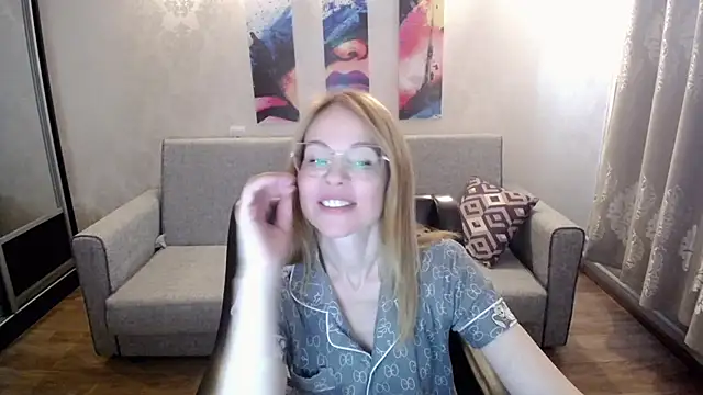 shy hot cat online show from 09-22-25, 10:17