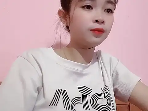 Suna7383 online show from 10-08-25, 03:53