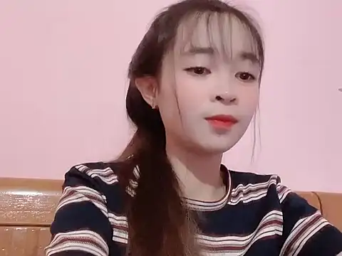 Suna7383 online show from 10-28-25, 03:58