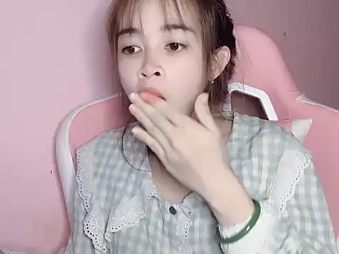 Suna7383 online show from 12-17-25, 05:08