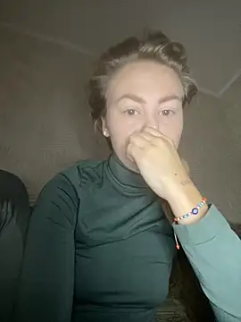 MartaLuna  online show from 11-10-25, 08:02