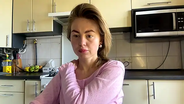 MartaLuna  online show from 04-06-26, 08:48