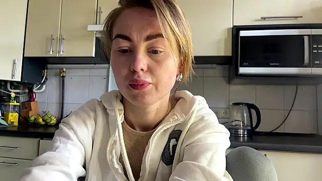 MartaLuna  online show from 04-07-26, 09:32