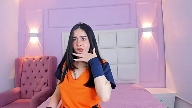 Ashleypetit online show from 04-26-26, 12:47