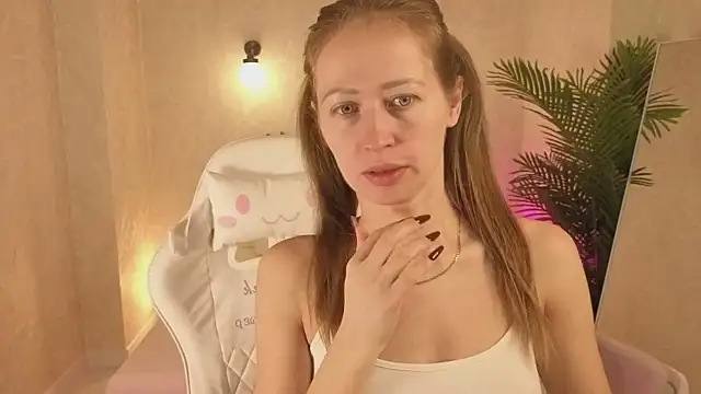 bella li   online show from 10-19-25, 01:06