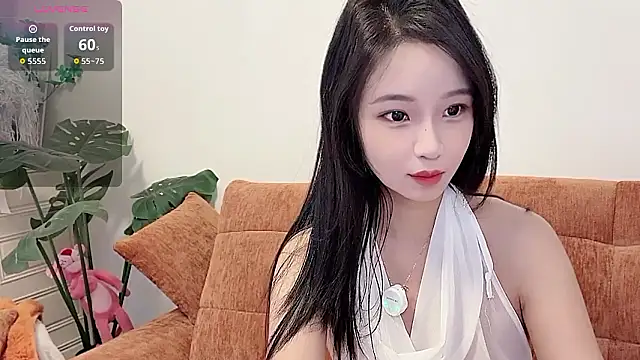 Snapshot of qiqi-2025 chatting on 01-08-26, 10:56 qiqi-2025 online show from 01-08-26, 10:56