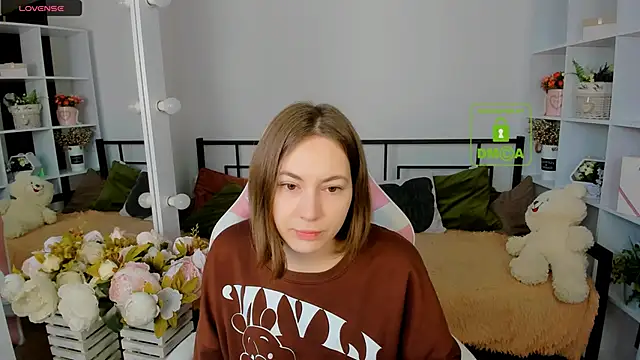 Snapshot of Elma_Lily chatting on 12-17-25, 07:25 Elma Lily online show from 12-17-25, 07:25