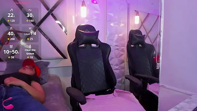 Annie girl2 online show from 10-24-25, 12:23