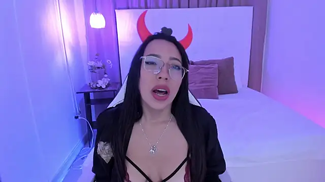 Snapshot of Diabla-09 chatting on 09-23-25, 12:30 Diabla-09 online show from 09-23-25, 12:30