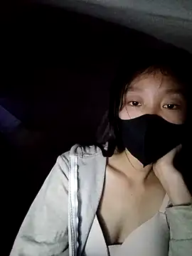 Snapshot of Phuoc_xx chatting on 01-15-26, 06:51 Phuoc xx online show from 01-15-26, 06:51