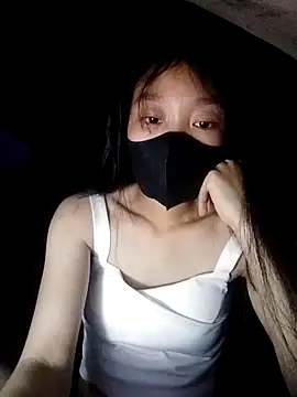 Snapshot of Phuoc_xx chatting on 01-17-26, 02:44 Phuoc xx online show from 01-17-26, 02:44