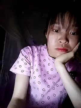 Snapshot of Phuoc_xx chatting on 03-04-26, 05:13 Phuoc xx online show from 03-04-26, 05:13