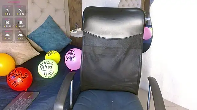 daphne walton online show from 11-20-25, 10:59