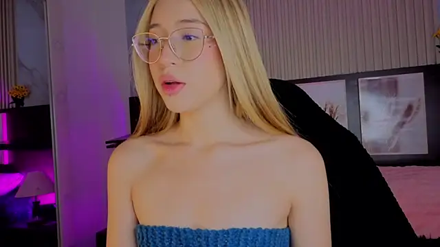 Snapshot of tokyoluu chatting on 09-13-25, 08:41 tokyoluu online show from 09-13-25, 08:41