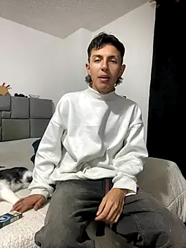 NaytonFreeman online show from 09-27-25, 02:27