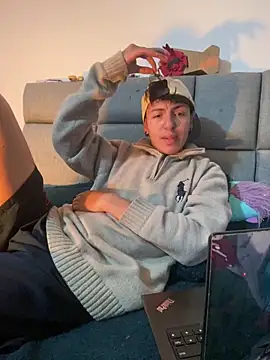 Snapshot of NaytonFreeman chatting on 12-18-25, 11:27 NaytonFreeman online show from 12-18-25, 11:27