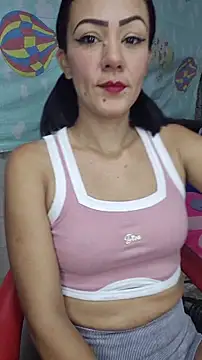 Lhia  online show from 12-14-25, 02:33