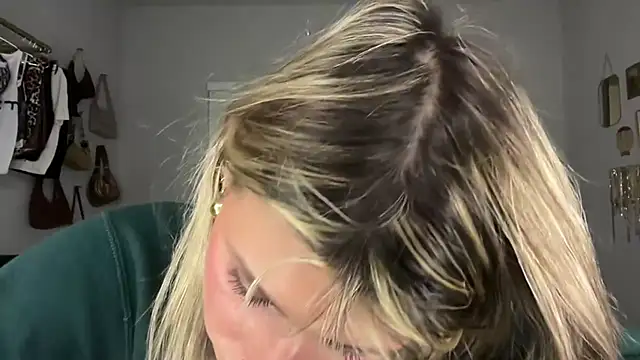 AnnGrayson online show from 10-29-25, 12:24