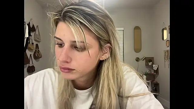 AnnGrayson online show from 11-06-25, 02:45