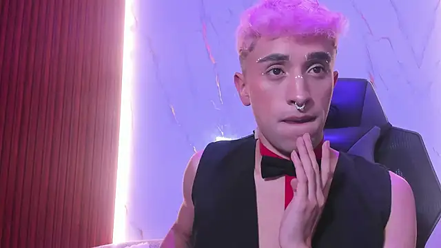 Snapshot of sweetsanti chatting on 10-19-25, 12:06 sweetsanti online show from 10-19-25, 12:06