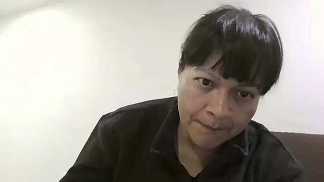 Snapshot of adri89-g chatting on 05-01-26, 03:33 adri89-g online show from 05-01-26, 03:33